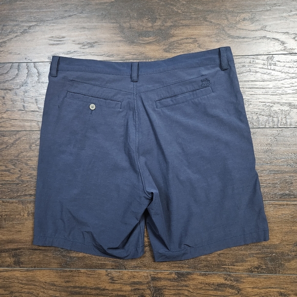 Southern Tide T3 Gulf 9" Performance Short Stretch Size 38 - Picture 3 of 8